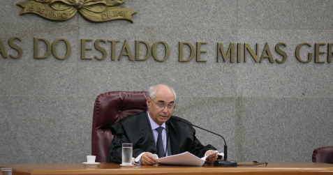 O relator do processo e presidente da Primeira Câmara, conselheiro Mauri Torres (Foto: Karina Camargos Coutinho)